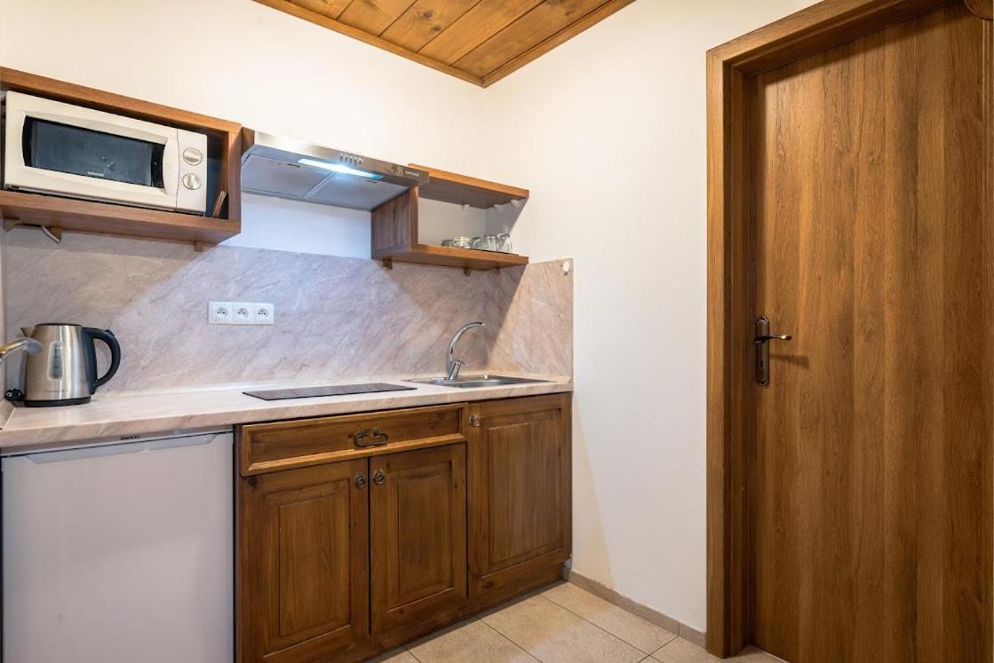 Apartmanovy Dom Vila Maros Pavčina Lehota Eksteriør billede