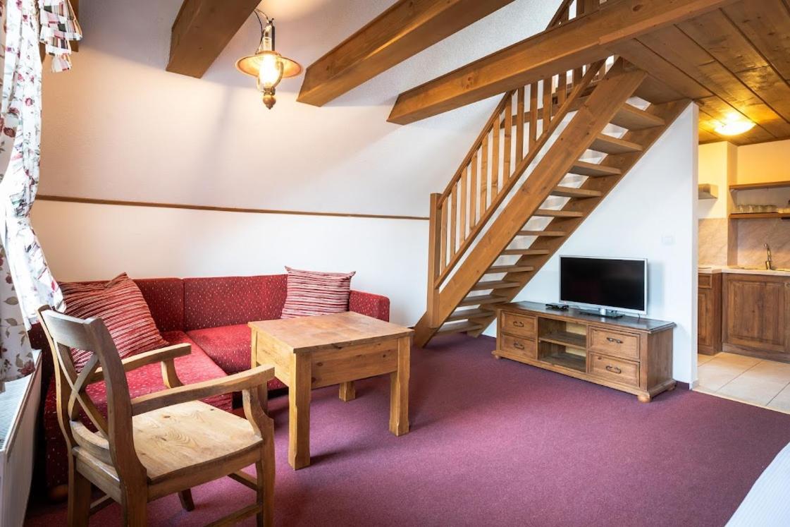 Apartmanovy Dom Vila Maros Pavčina Lehota Eksteriør billede