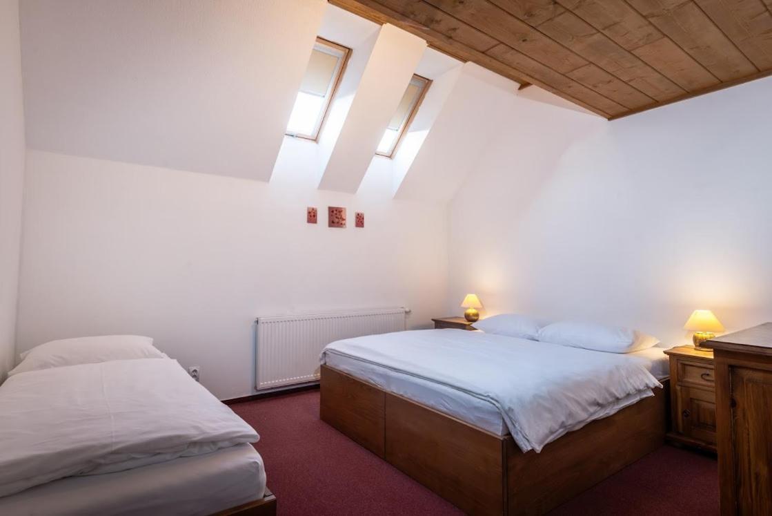 Apartmanovy Dom Vila Maros Pavčina Lehota Eksteriør billede